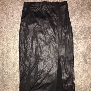 Black midi skirt